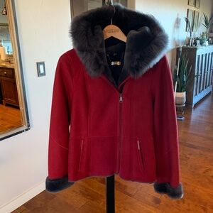 Elegant Red Teddy Jacket with Fur Trim
